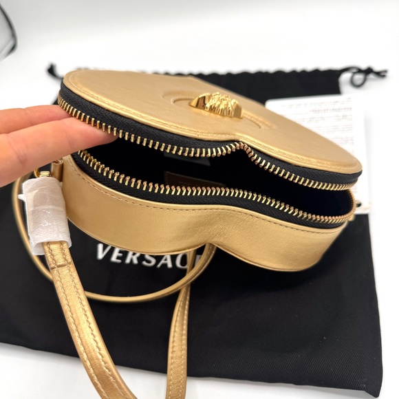 NWT Versace Heart Medusa Crossbody Strap Bag Gold Leather Kids Purse Logo Plaque - Picture 14 of 16